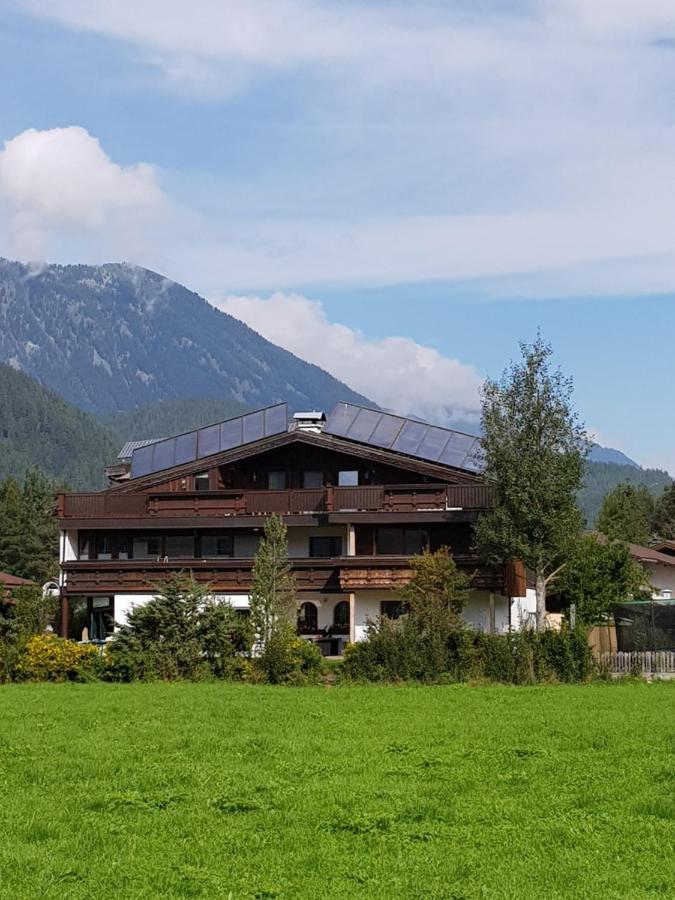 Ferienhaus Alpenroyal Längenfeld Exterior photo